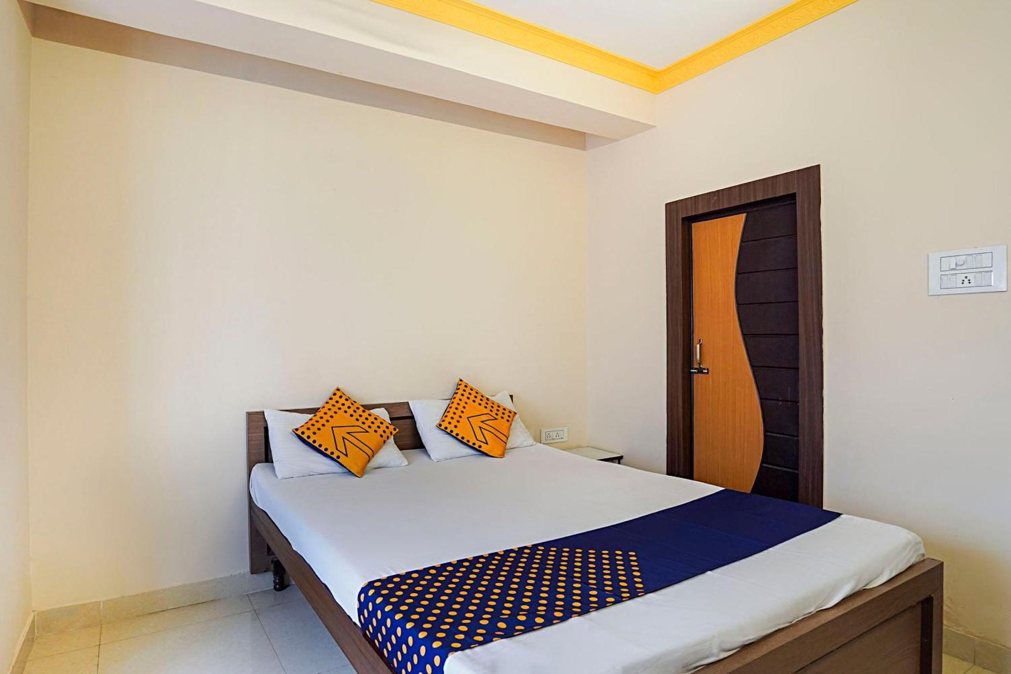 SPOT ON 27697 Trisha Guest House Dum Dum Exterior foto
