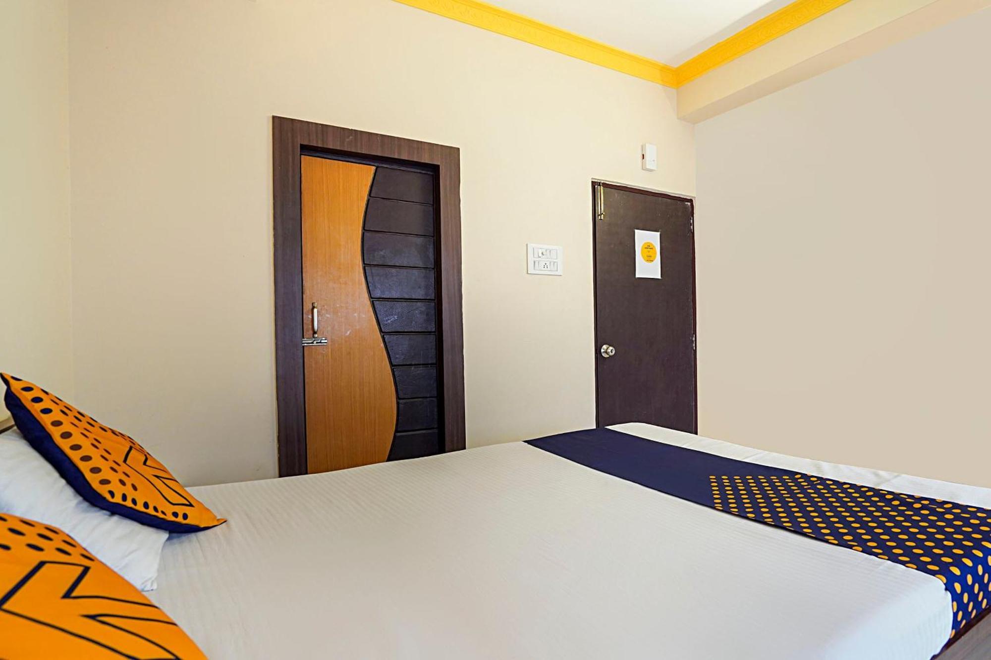SPOT ON 27697 Trisha Guest House Dum Dum Exterior foto